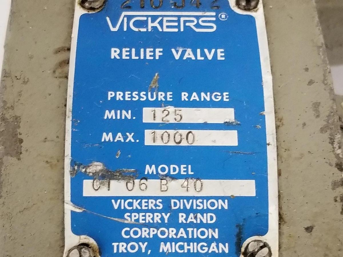 Used VICKERS 01-06-B-40 RELIEF VALVE 125-1000PSI 0106B40 *DAMAGED*