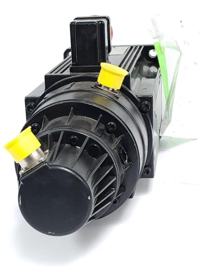 Used REPAIRED INDRAMAT MAC090B-0-JD-4-C/110-A-1/WIS24LV/S005 SERVO MOTOR 272234