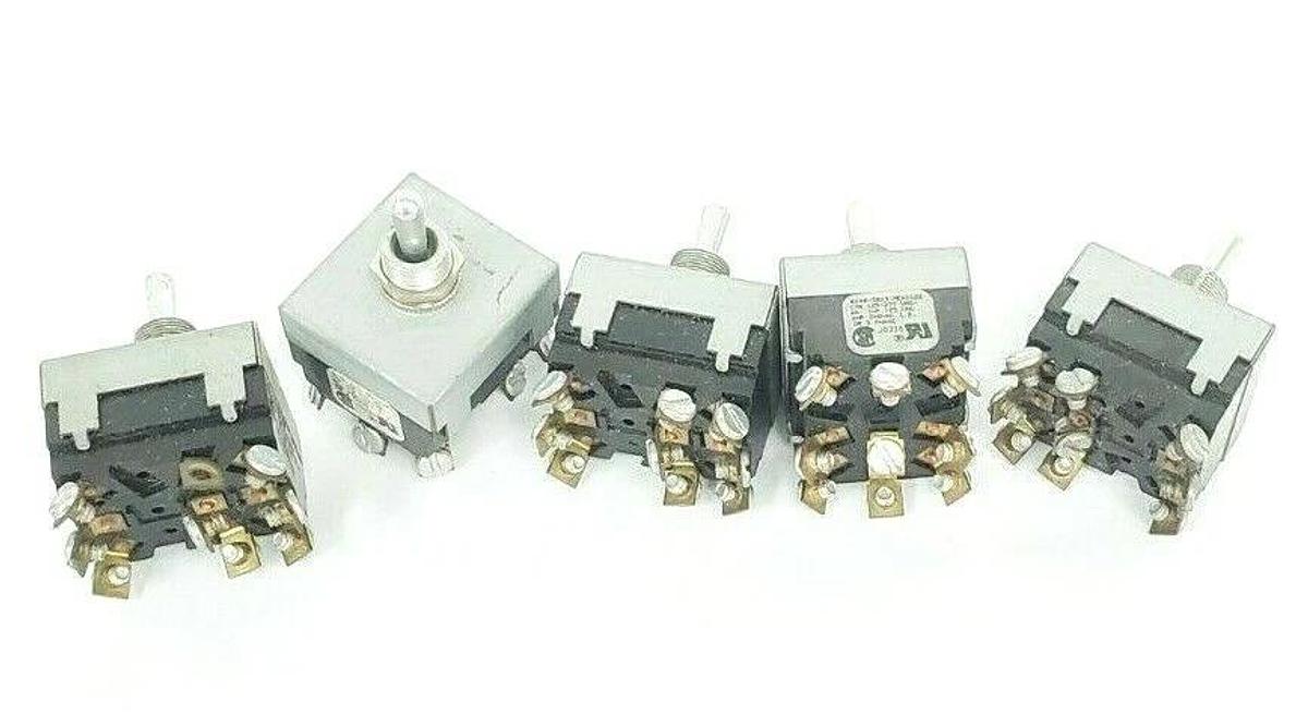 Used LOT OF 5 MCGILL 0140-3023 TOGGLE SWITCHES 01403023