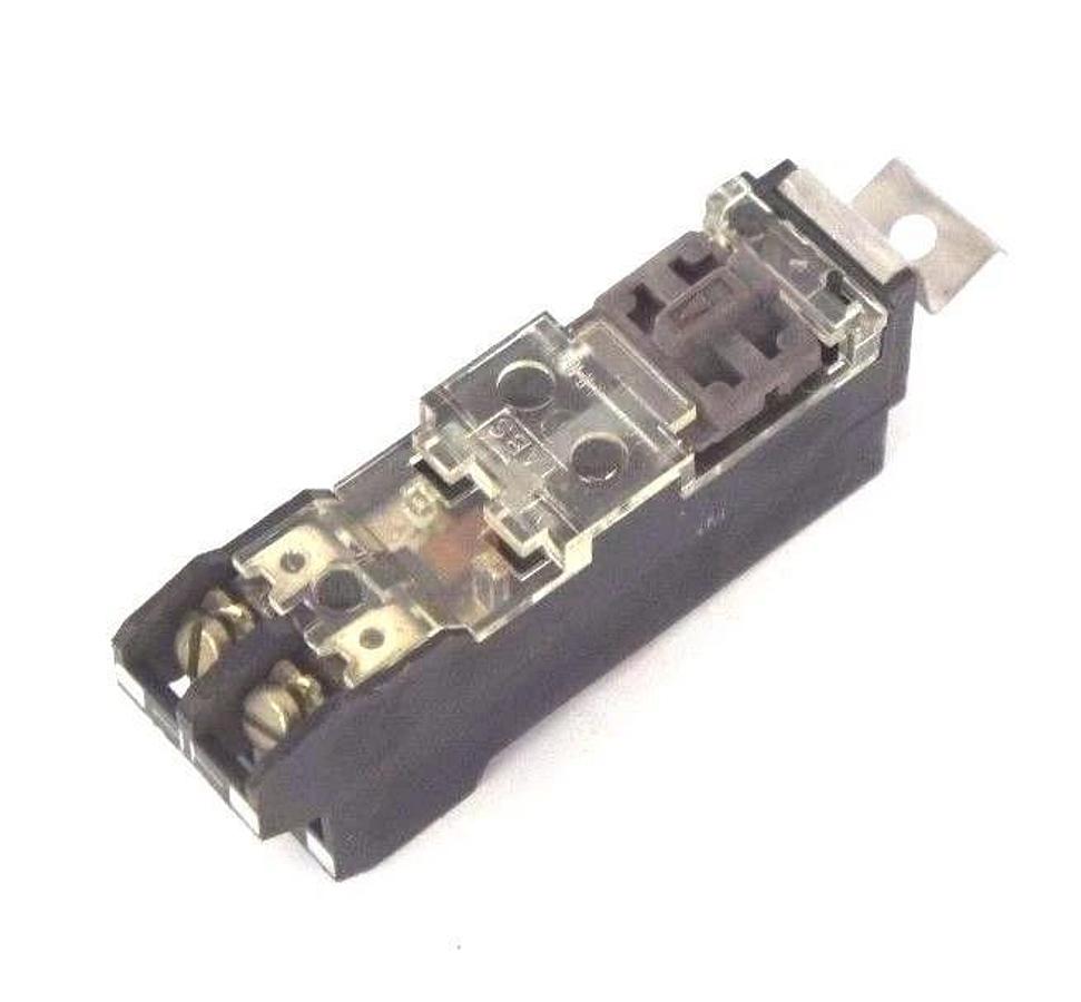 Used LOT OF 6 ALLEN BRADLEY 595-AA SER. B AUXILIARY CONTACTS SIZE 0-4