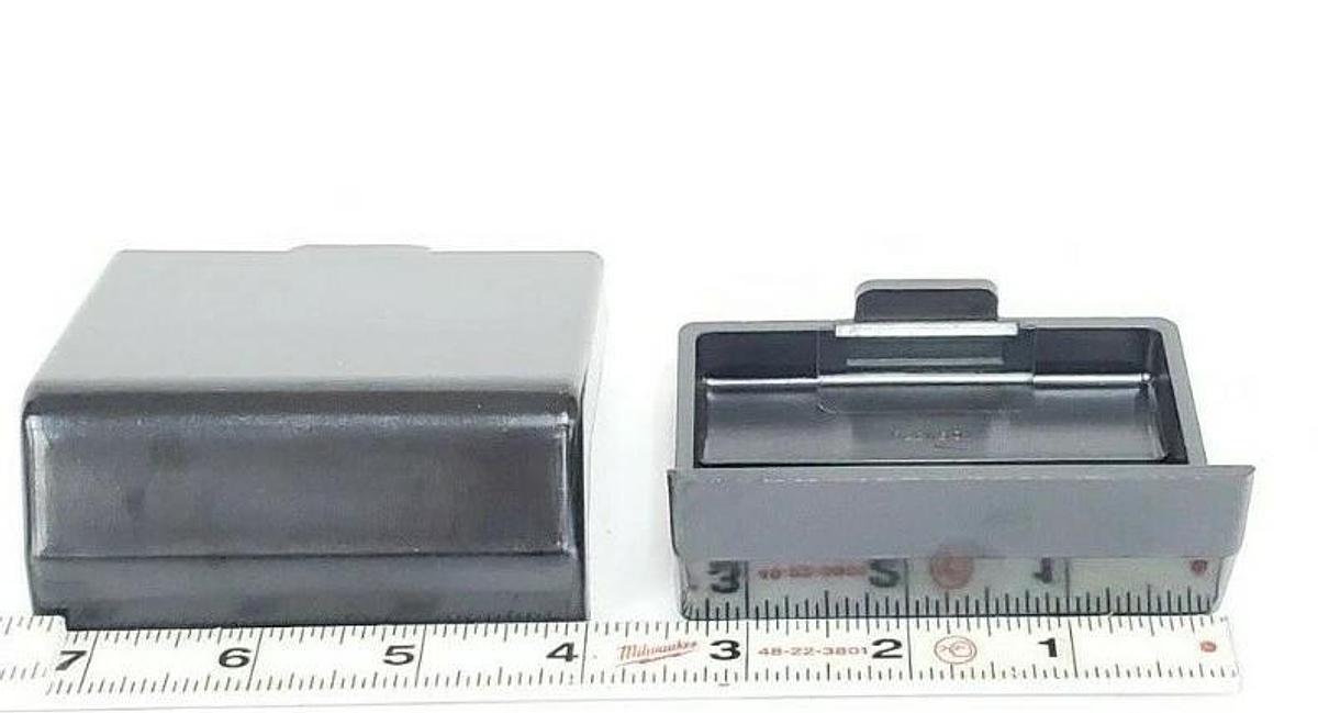 LOT OF 2 NEW GE 622C501-P1 CIRCUIT BREAKER "X" RELAY COVERS 622C501 622C501P1