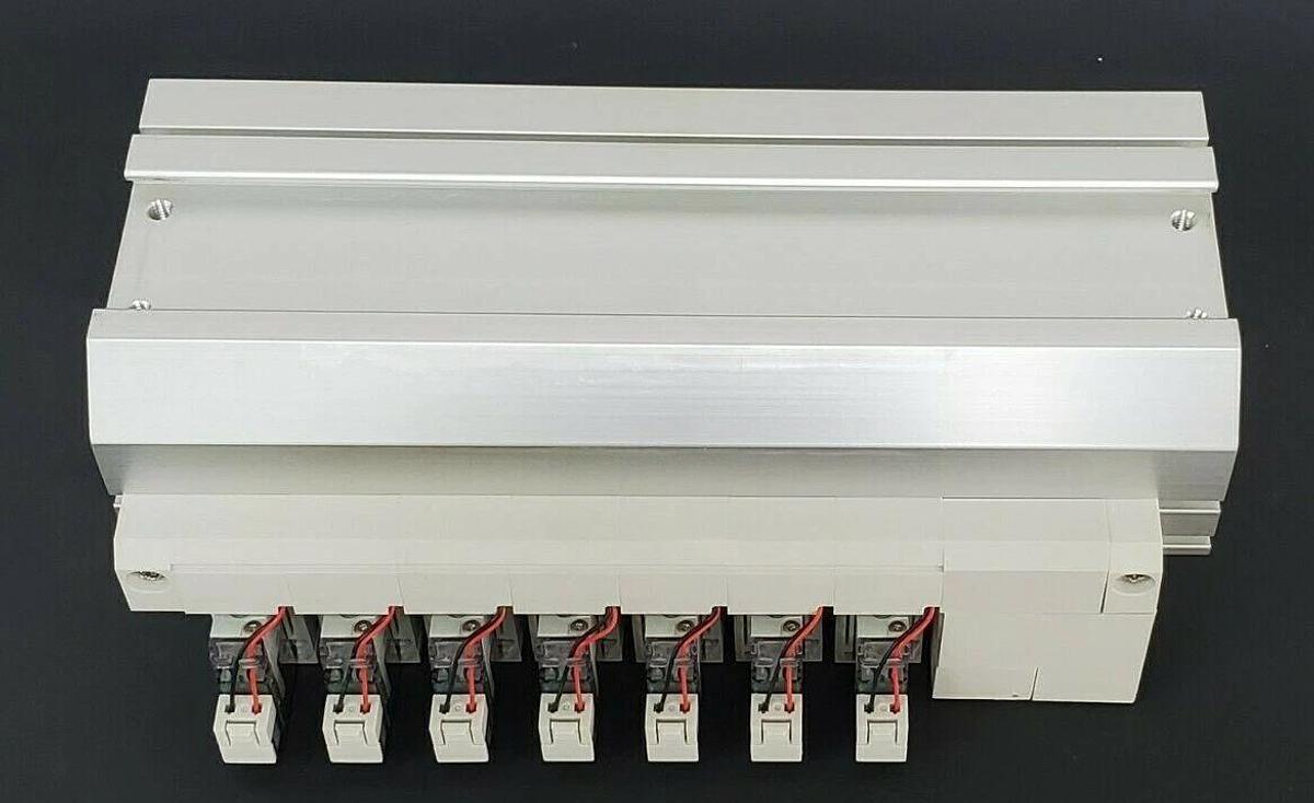 Used NIB CKD M4GB320R-08-T10RK-7-3 VALVE MANIFOLD ASSEMBLY DC24V, M4GB320R08T10RK73