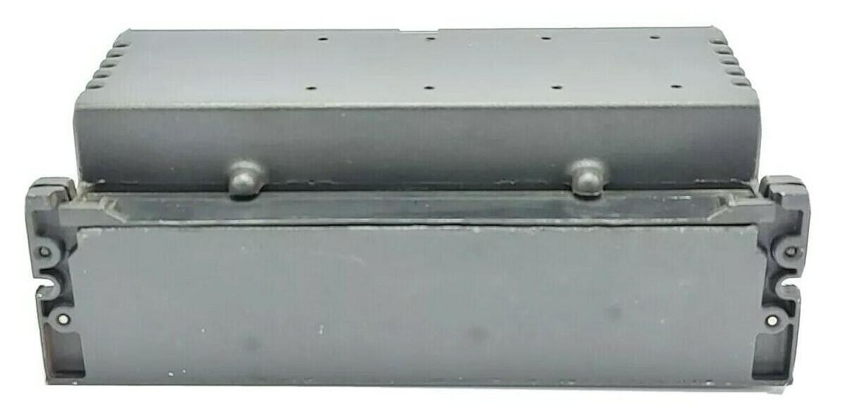 Used GE FANUC IC660TSA100A TERMINAL ASSEM. W/ IC660EBA100A I/O BLOCK