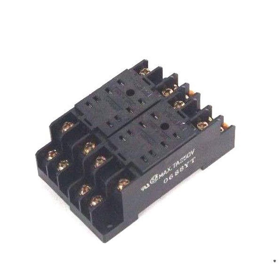 LOT OF 2 NEW OMRON PYF08A RELAY SOCKETS 7A, 250V
