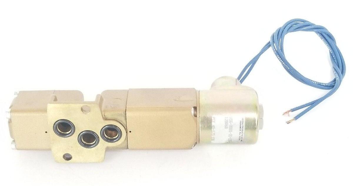 Used NEW VERSA VALVES VSG-3331-31-155-120V60 THREE-WAY VALVE