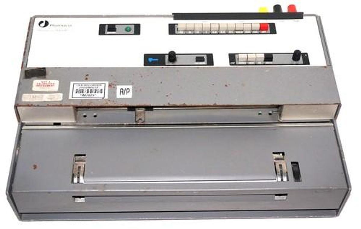 Used PHARMACIA KIPP & ZONEN 80-1300-00 CHART RECORDER LKB-REC 1 18W 50/60HZ