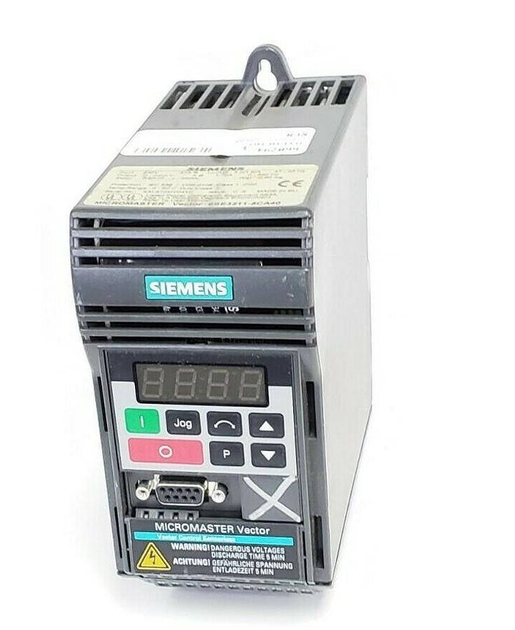 Used SIEMENS 6SE3211-5CA40 AC DRIVE MICROMASTRER 0.33 HP 230 VAC