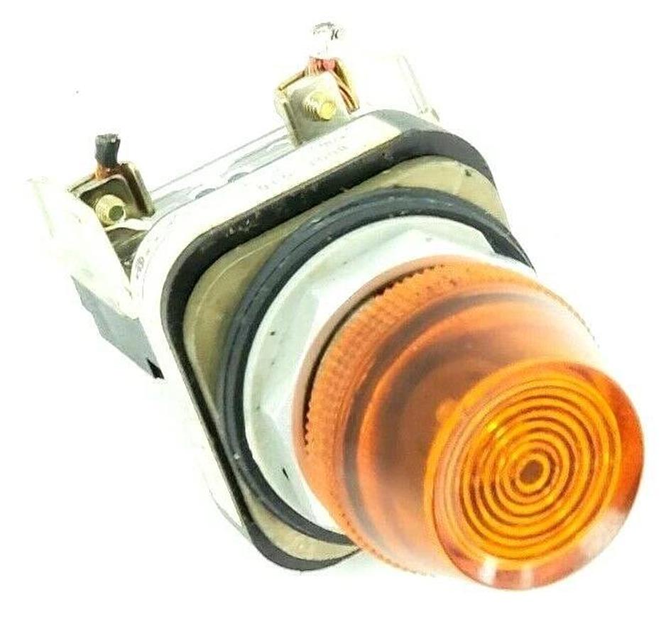 Used ALLEN BRADLEY 800T-Q10 SER. T PILOT LIGHT 800TQ10 AMBER