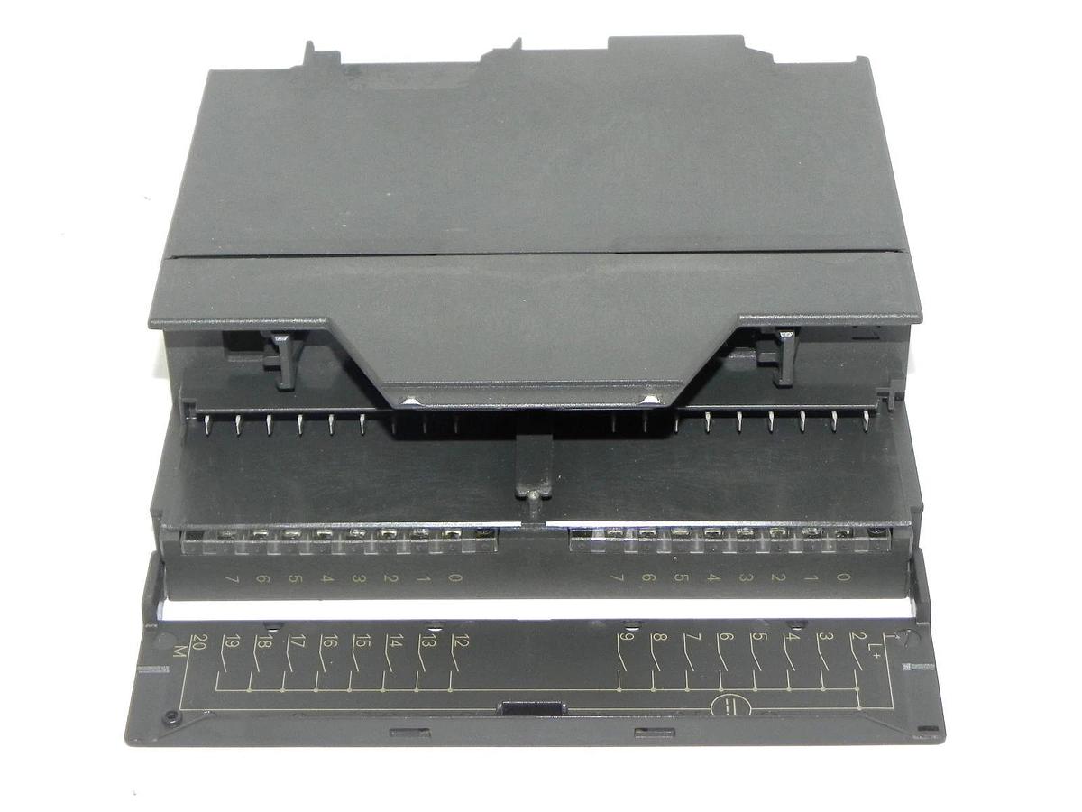 Used SIEMENS 6ES7-321-1BH01-0AA0 INPUT MODULE 6ES73211BH010AA0, DI 16XDC24V