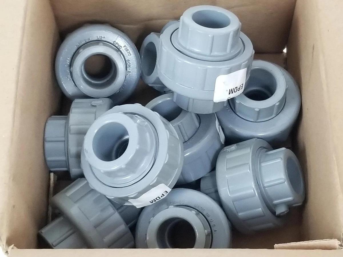 BOX OF 10 NEW CHARLOTTE CORZAN CPVC SCH 80 1/2" UNIONS W/ EPDM O-RINGS 8710C SXS