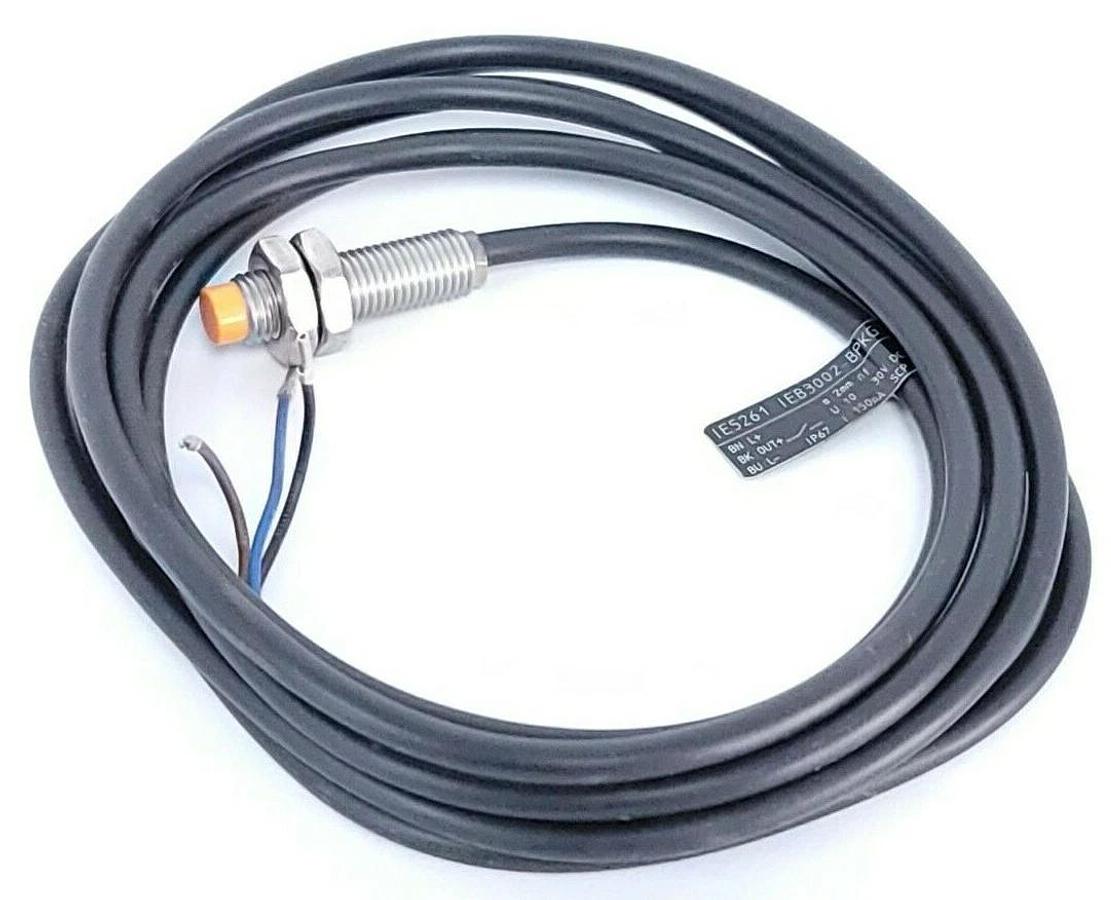 Used NIB IFM EFECTOR IEB3002-BPKG INDUCTIVE PROXIMITY SWITCH IE5261 10...30V DC