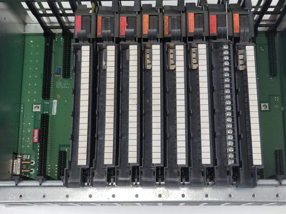 Used ALLEN-BRADLEY 1771-A3B1/B 12 SLOT I/O CHASSIS 1771A3B1 W/ 1771-P7 POWER SUPPLY