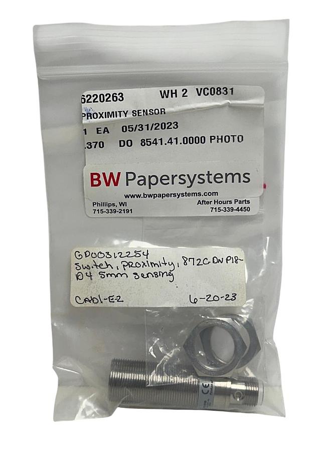Used ALLEN BRADLEY 872C-D5NP18-D4 /E BULLETIN 872C INDUCTIVE PROXIMITY SENSOR NSNP