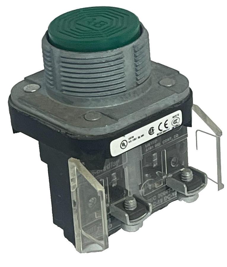 ALLEN-BRADLEY 800T-A101 Ser. T Pushbutton GREEN Flush Head 1 N.O. 30mm NSNP
