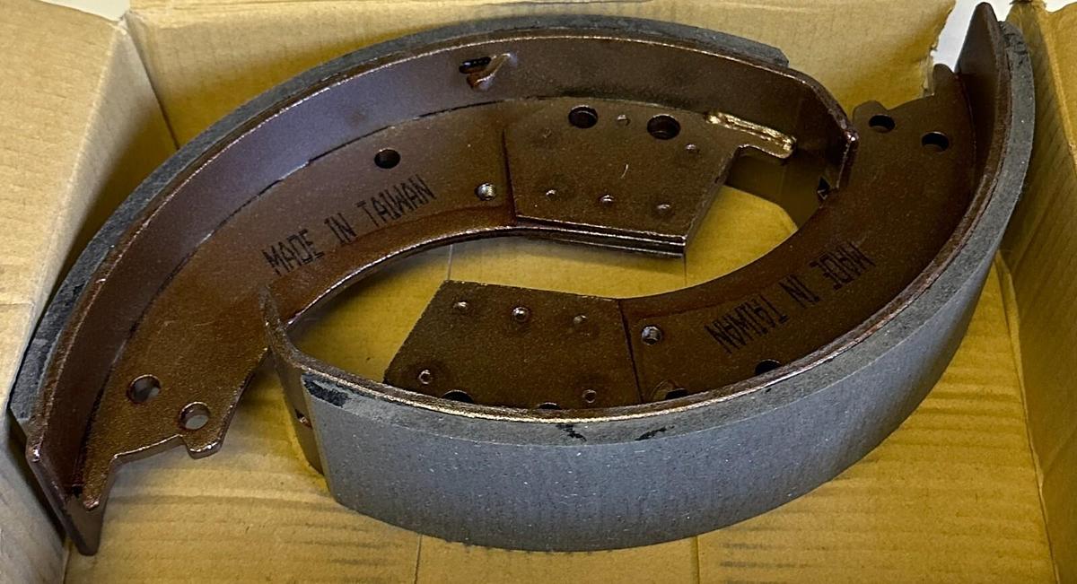 Used NEW TOTAL SOURCE 800051745 / YT800051745 / HY800051745 BRAKE SHOE SET FORKLIFT