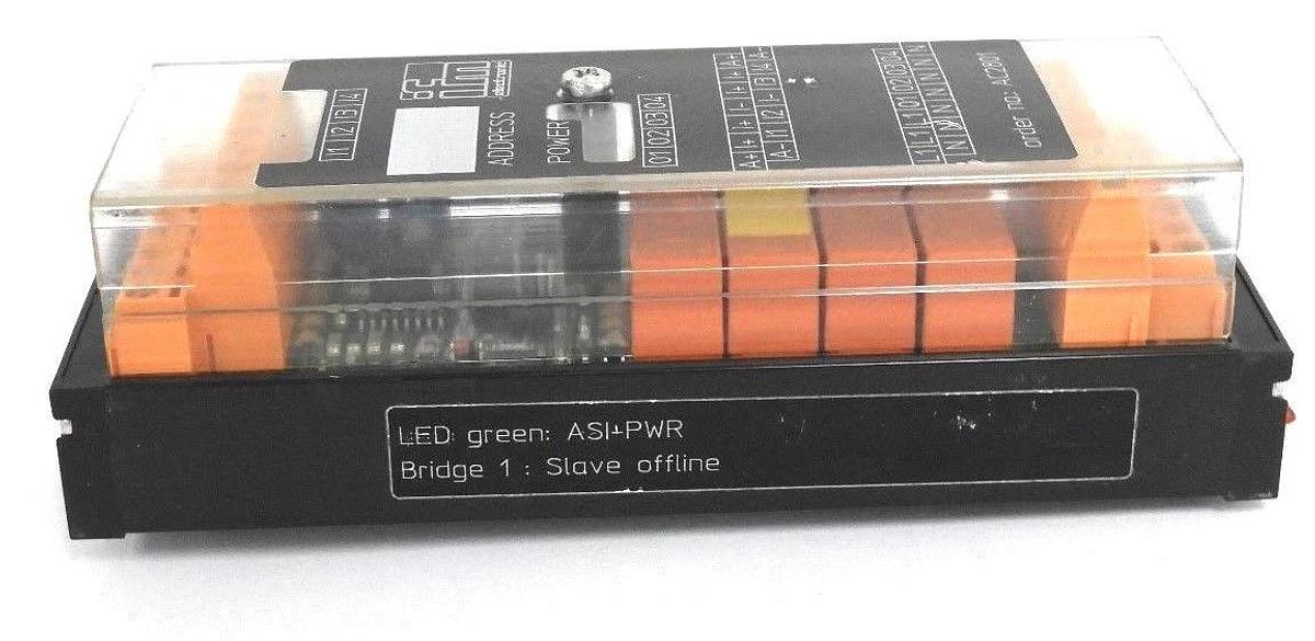 Used IFM EFECTOR AC2801 I/O CONNECTOR MODULE 26.5-31.6VDC LED GREEN
