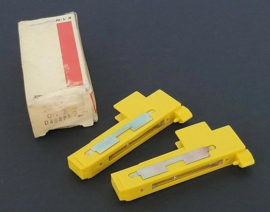 Used BOX OF 2 NEW EATON CUTLER HAMMER D40RPB REED RELAYS 1 N.C