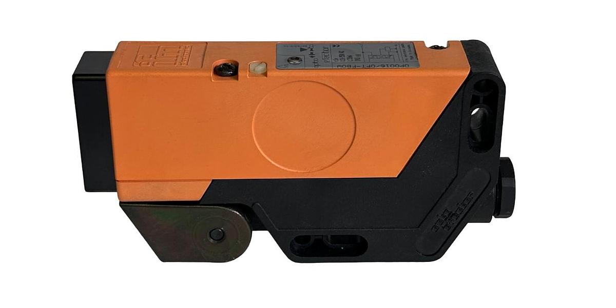 Used NEW IFM EFECTOR OP0016/OPT-FBOW / OPT-FBOW REFLECTION SENSOR 3M 20-250VAC 350mA