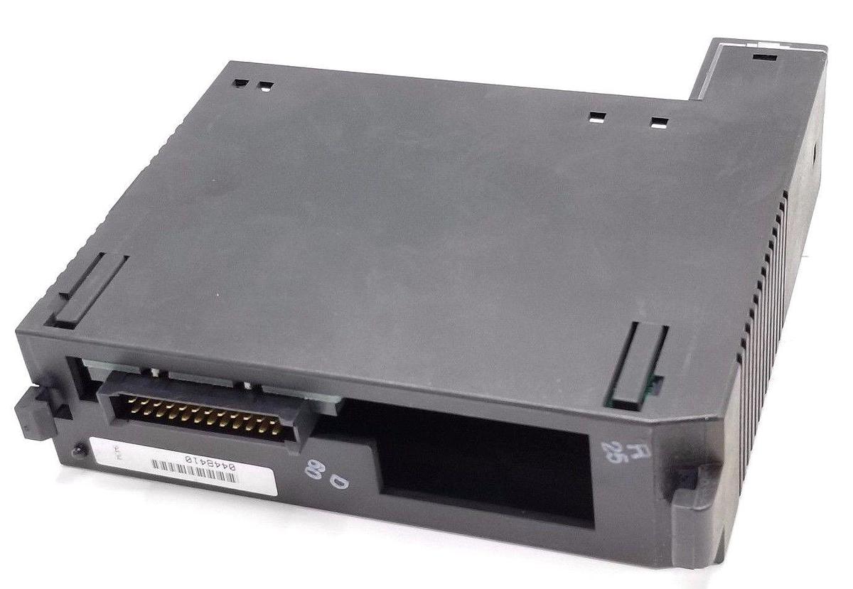Used GE FANUC IC693MDL646B INPUT MODULE 24VDC 16PT POS/NEG FAST W/O WIRING TERMINAL