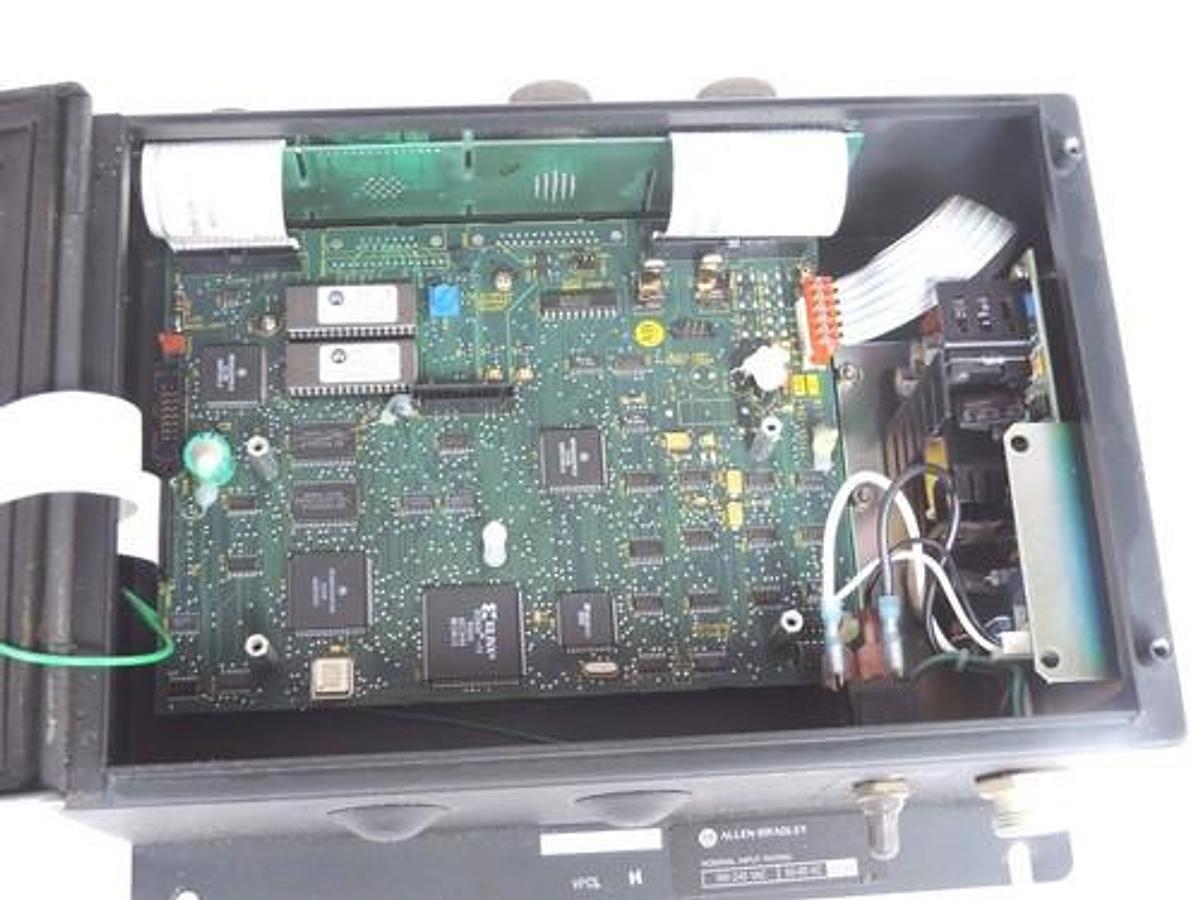 Used ALLEN BRADLEY 2755-DS4A BAR CODE DECODER SER B REV C 77104-300-04A 77104-384-52