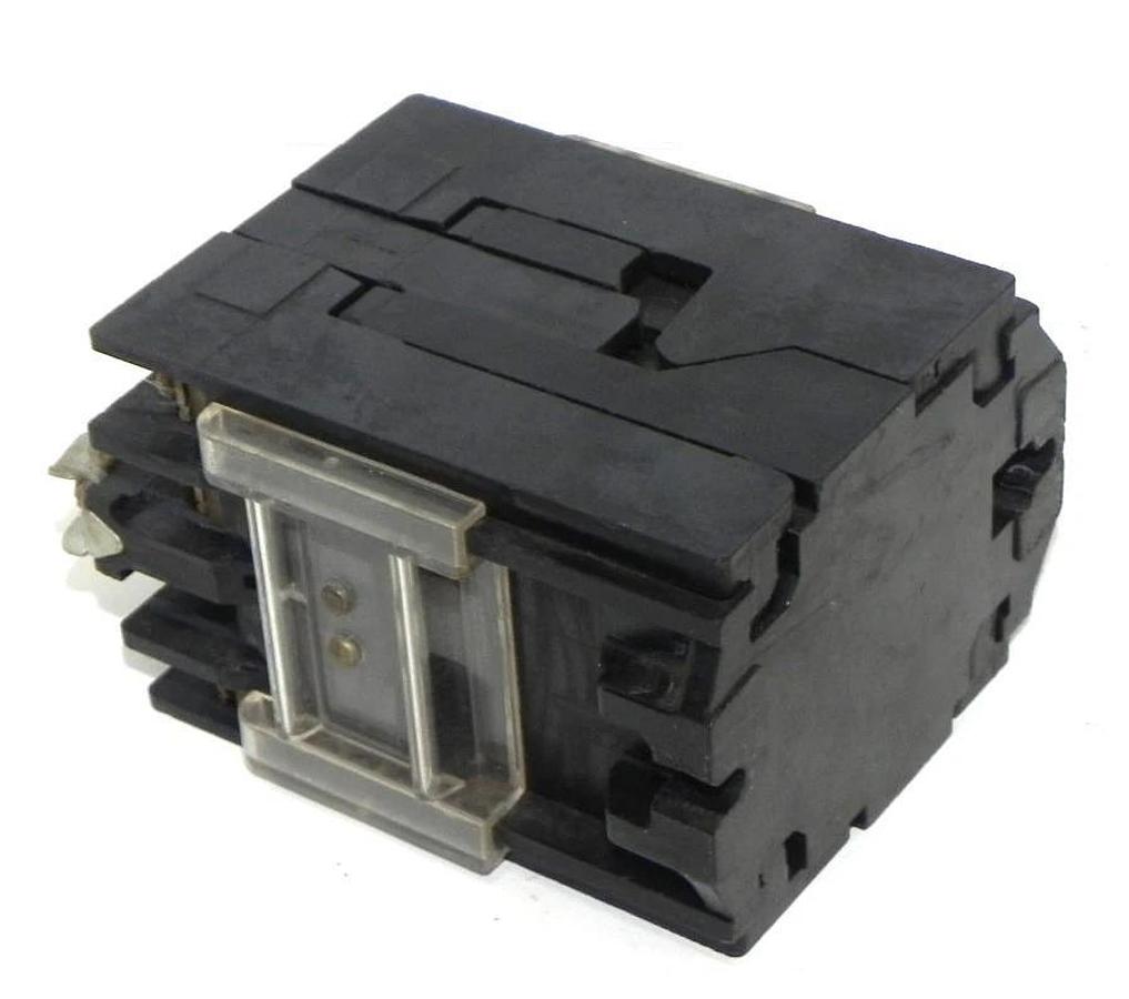 Used MICRO SWITCH RYFA30 MDL B RELAY MDLB, RYFA30, 600 VAC MAX. 10 AMP CONT