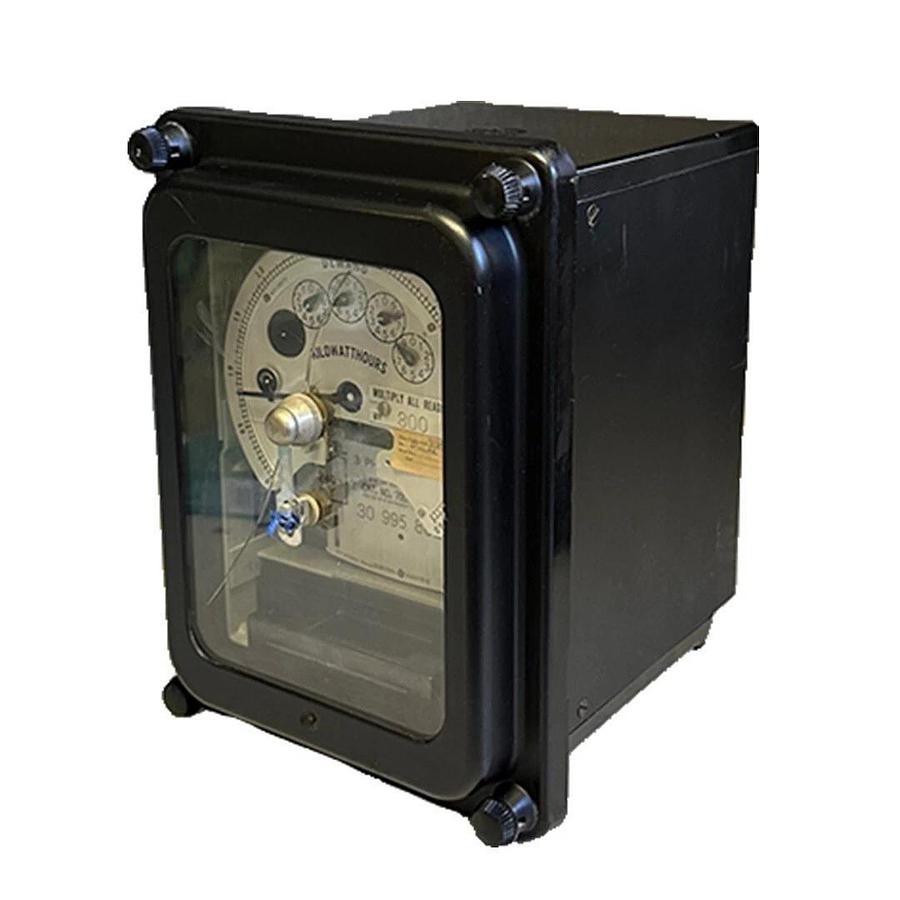 Used GENERAL ELECTRIC 700X96G870 2-STRATOR WATTHOUR METER DSMW-65 / DSMW65 *READ