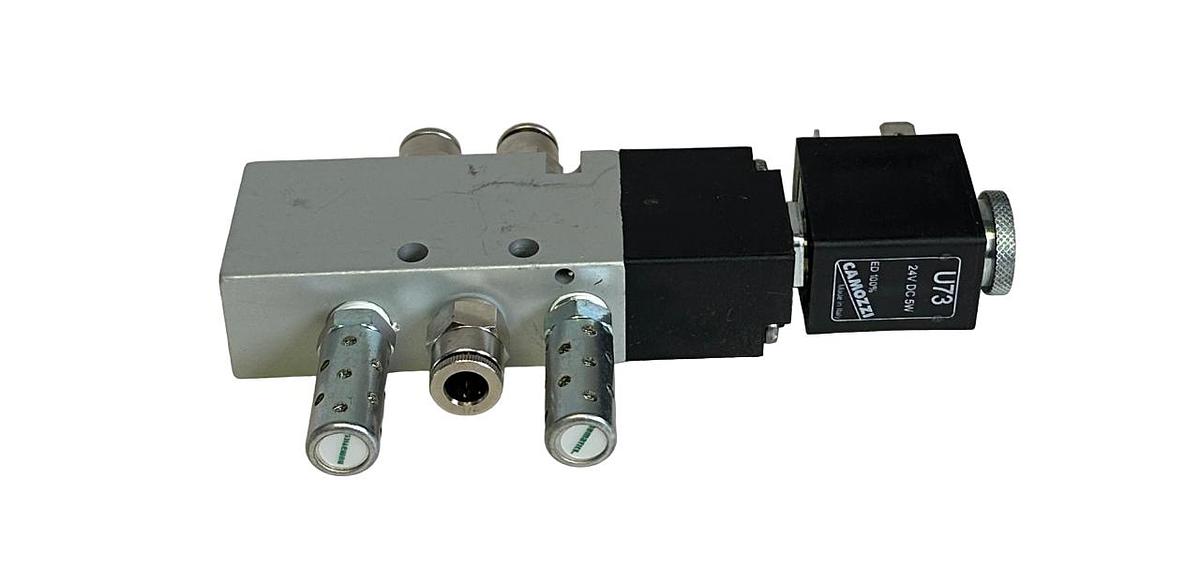 Used NEW CAMOZZI 358-015-02TF / 35801502TF 5/2-WAY SINGLE SOLENOID VALVE W/ U73 COIL