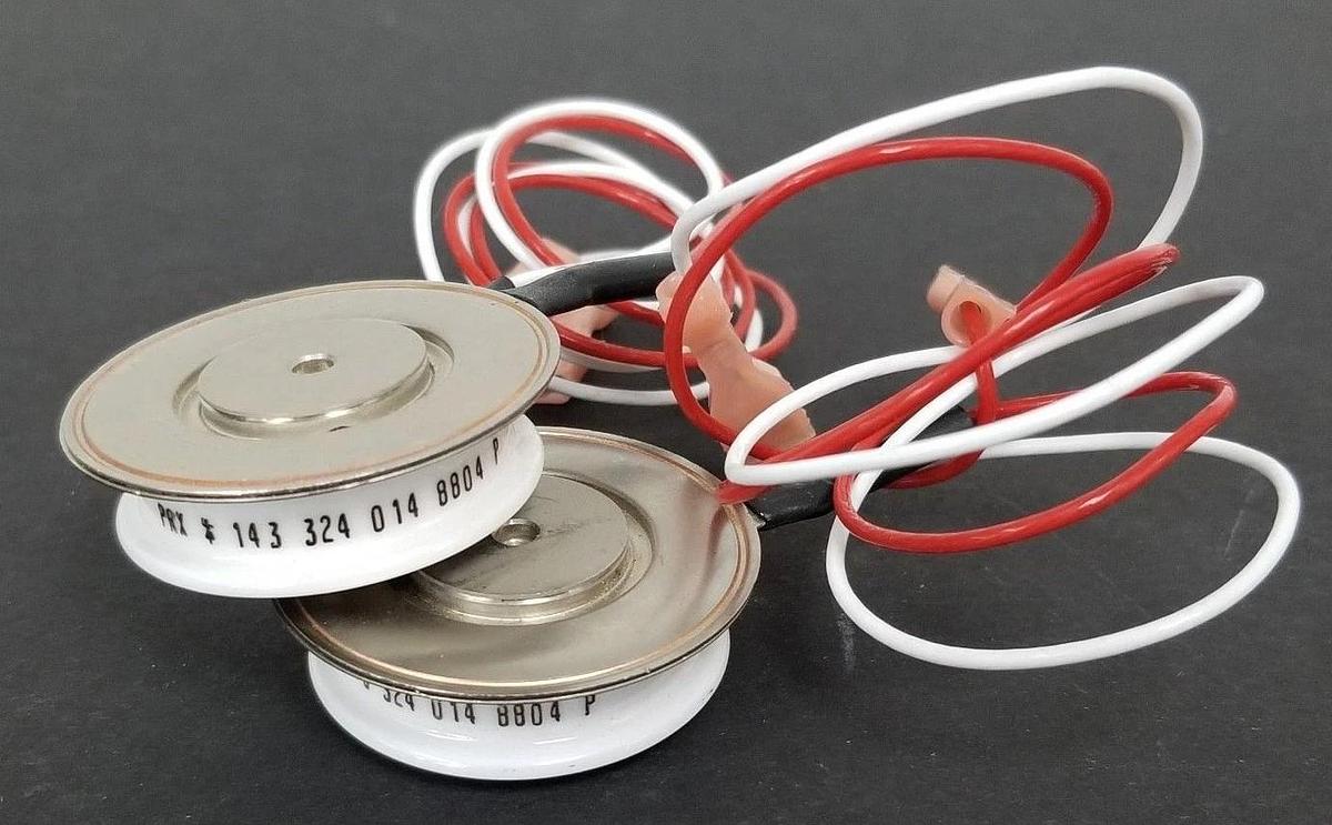 Used LOT OF 2 PRX 143-324-014 VARISTORS MINI 2WIRE CONNECTION 143-324-014 8804 P