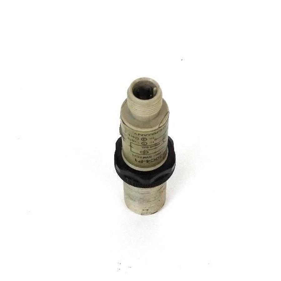 Used OMRON E3F2-DS30C4-P1 PHOTOELECTRIC SWITCH E3F2DS30C4P1