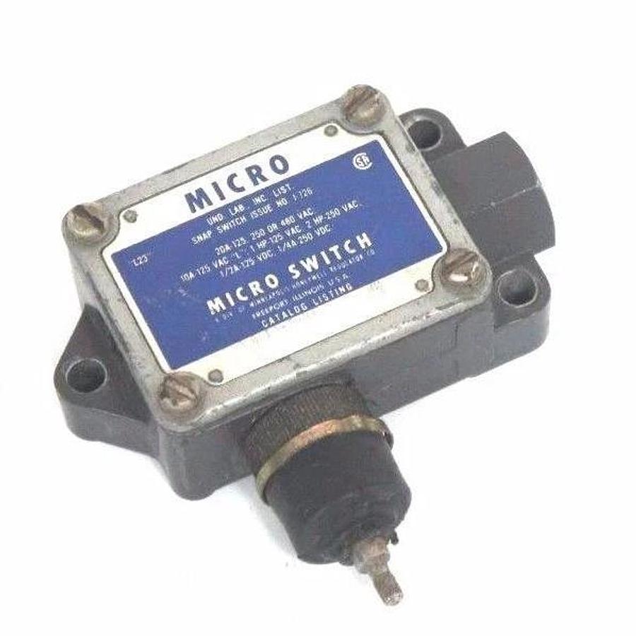 Used HONEYWELL MICRO SWITCH BAF1-2RN18 LIMIT SWITCH 20A, BAF12RN18