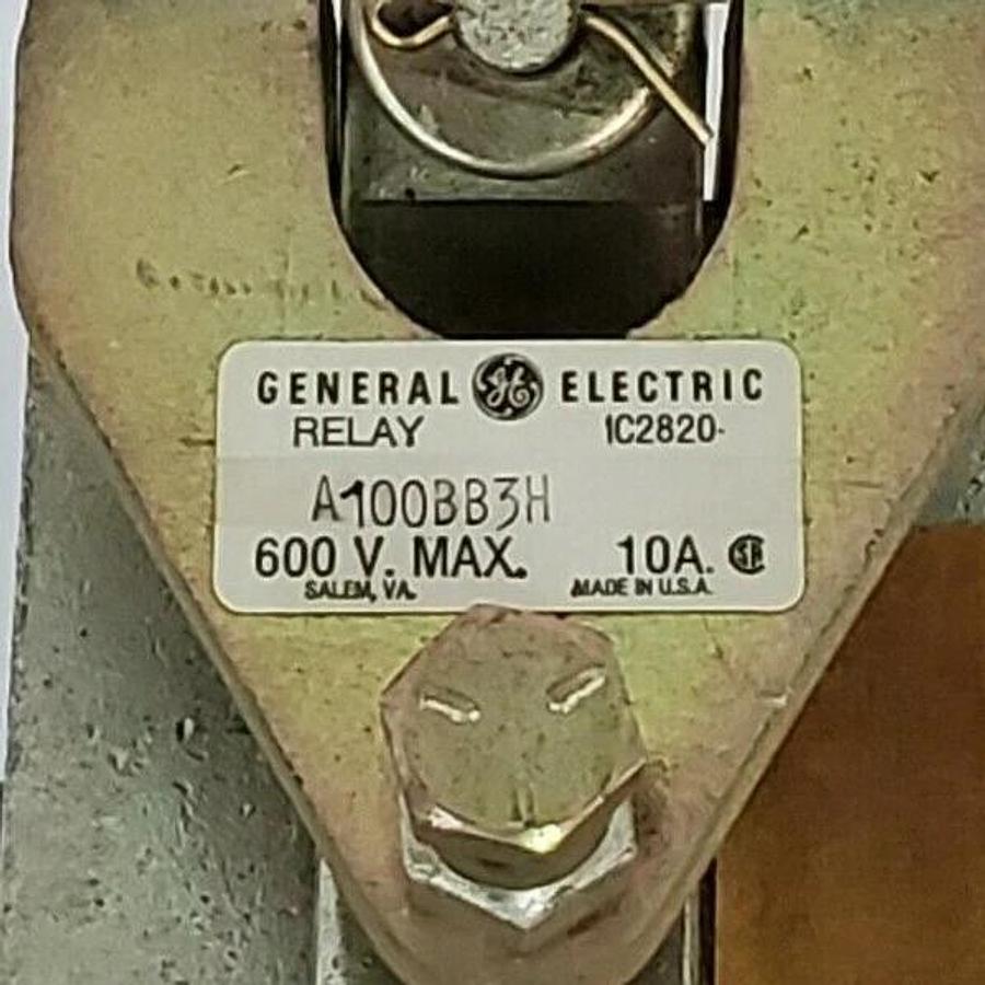 Used GENERAL ELECTRIC IC2820-A100BB3H RELAY 600V MAX. 10A
