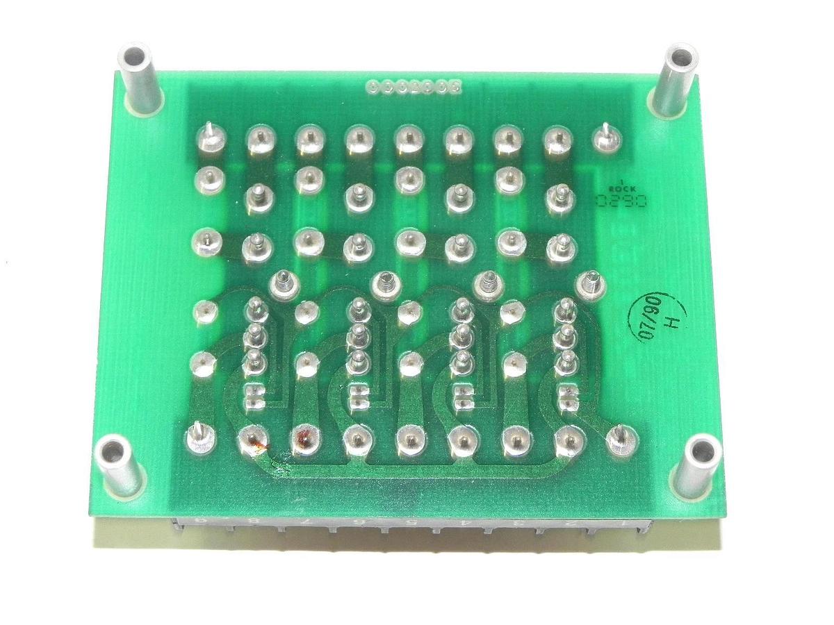 Used OPTO 22 PB4 BOARD W/ FOUR IAC24 RELAYS PB-4