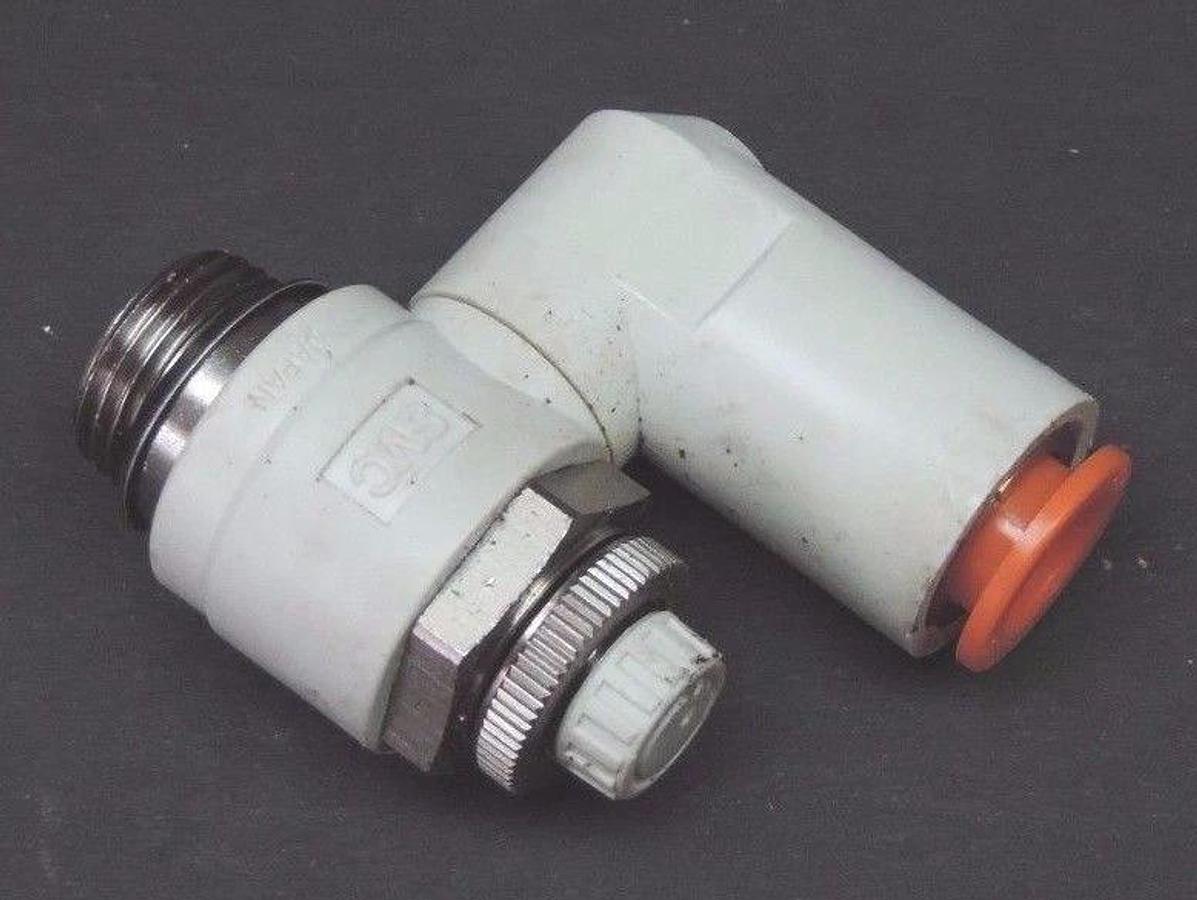 Used LOT OF 8 SMC AS3301F SPEED CONTROL VALVES 3/8"