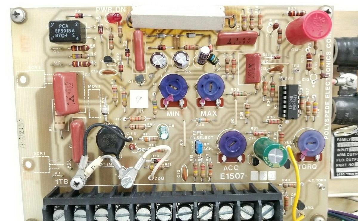 Used POLYSPEDE RSC-300 ADJ. SPEED DRIVE OPTION: S21, J2 INPUT: 230V, E1530-052
