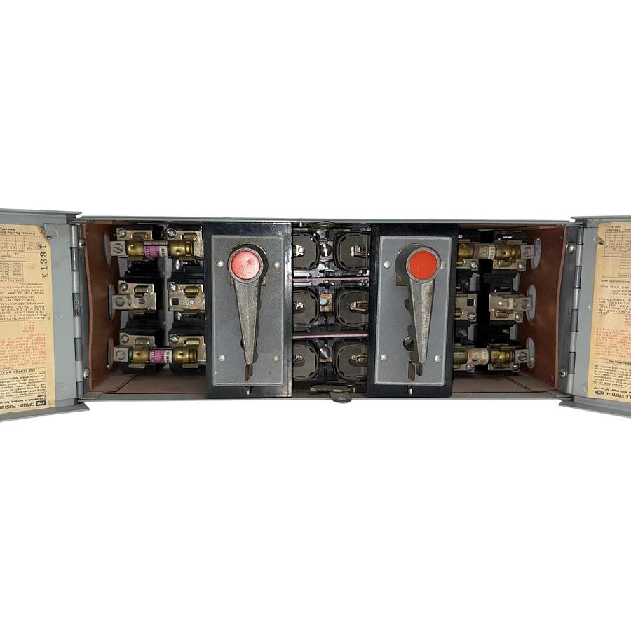 Used Sylvania FPE QMQB Busway Plug Disconnect Switch 30A 240V 3P Dual 3322R