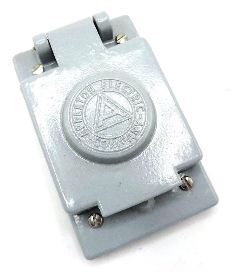 Used NEW APPLETON ELECTRIC FSK SERIES WET LOCATION COVER