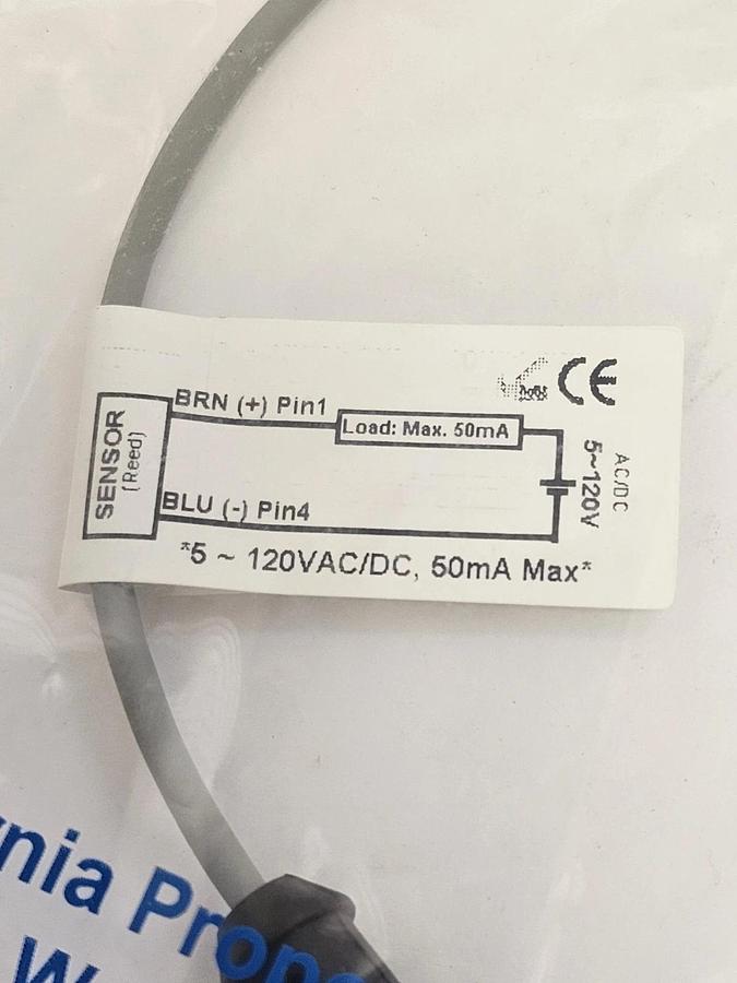 Used NEW ADSENS TECH. INC. CS30RM123EQD-0.3M MAGNETIC SENSOR 3-PIN CONNECTOR