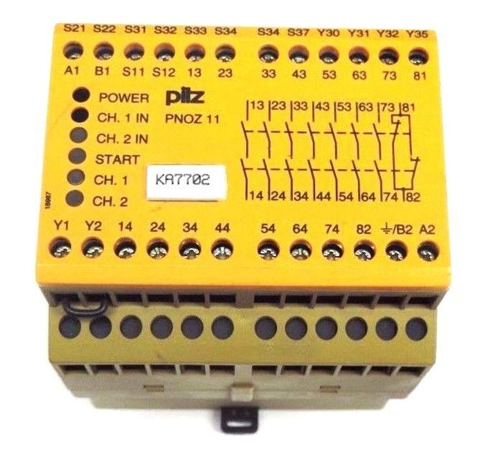 Used PILZ PNOZ-11-110VAC-24VDC-7S10 SAFETY RELAY ID NO. 774083 PNOZ11110VAC24VDC7S10