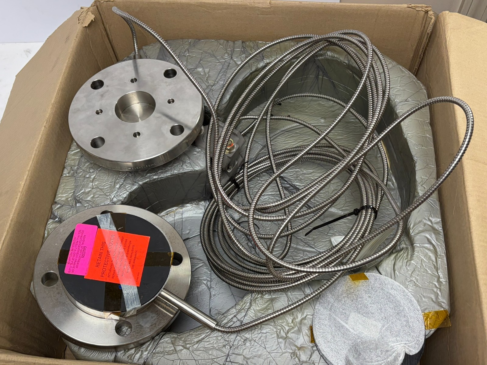 Used Foxboro IDP10-DS1C01F-M1L1 Pressure Transmitter Remote Seal FW3.5P.5486 New