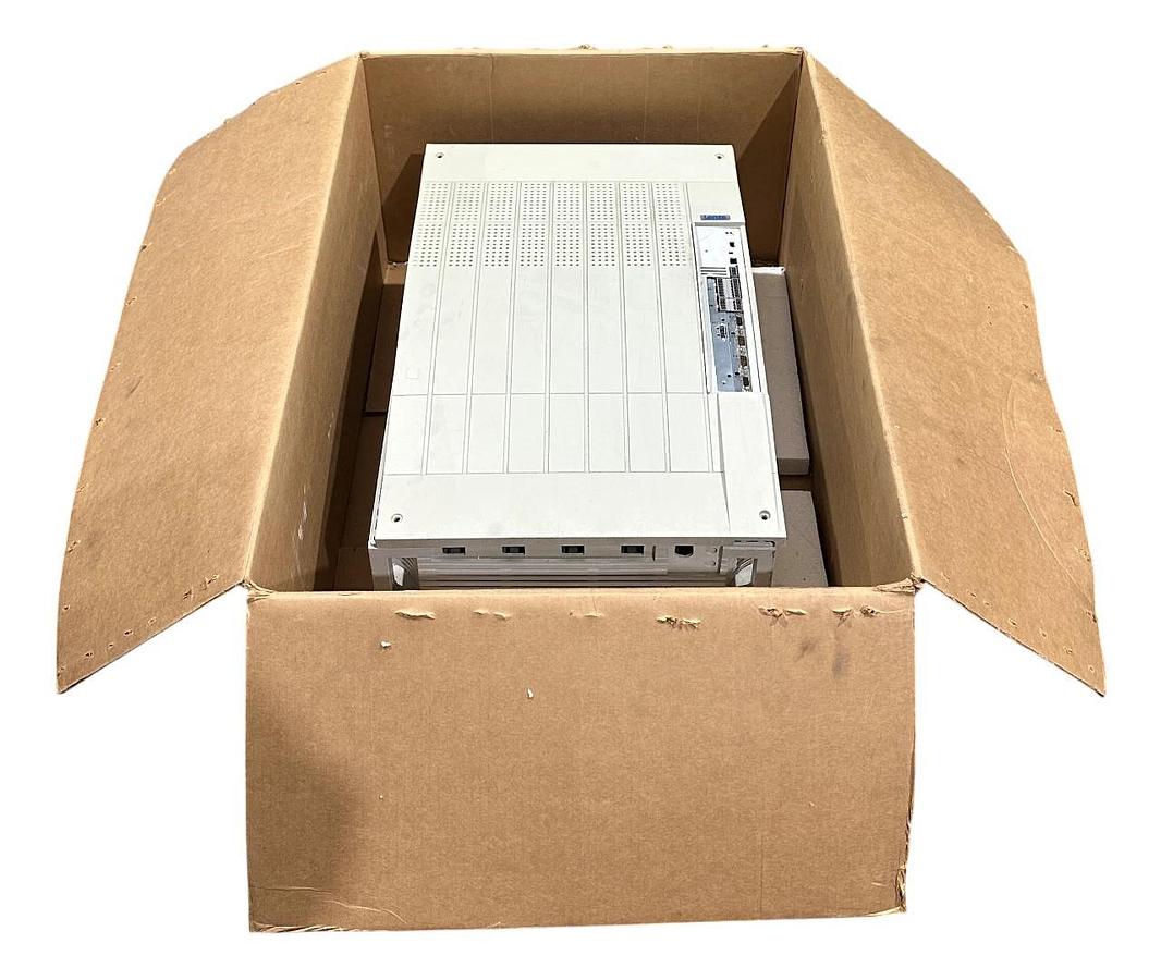 Used LENZE EVS9331-ESV004 / 13278258 SERVO DRIVE 55kW 33.9331SE.8B.81.V004 3PH USNP