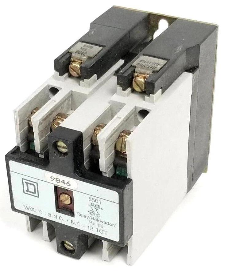 Used SQUARE D 8501-X0-00 CONTROL RELAY 9845 SER. A 9998-X62 W/ 8501XC1 RELAY CONTACTS