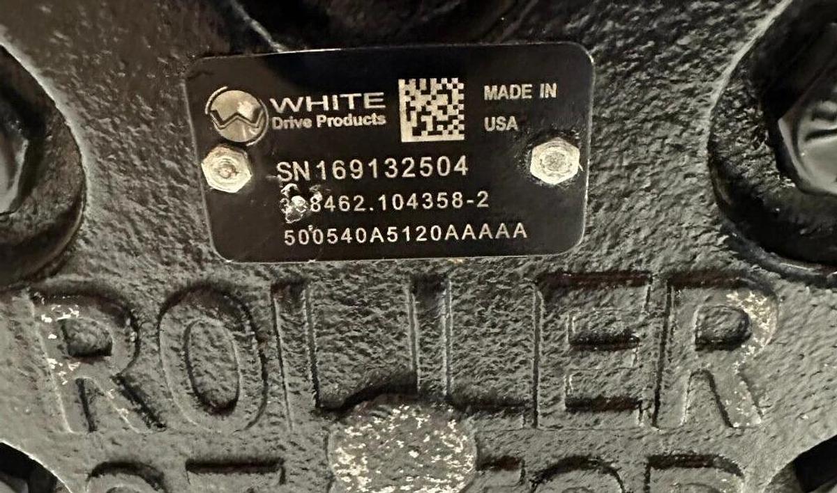 Used NEW WHITE DRIVE 500540A5120AAAAA HYDRAULIC MOTOR FOR WHITE 500 SERIES