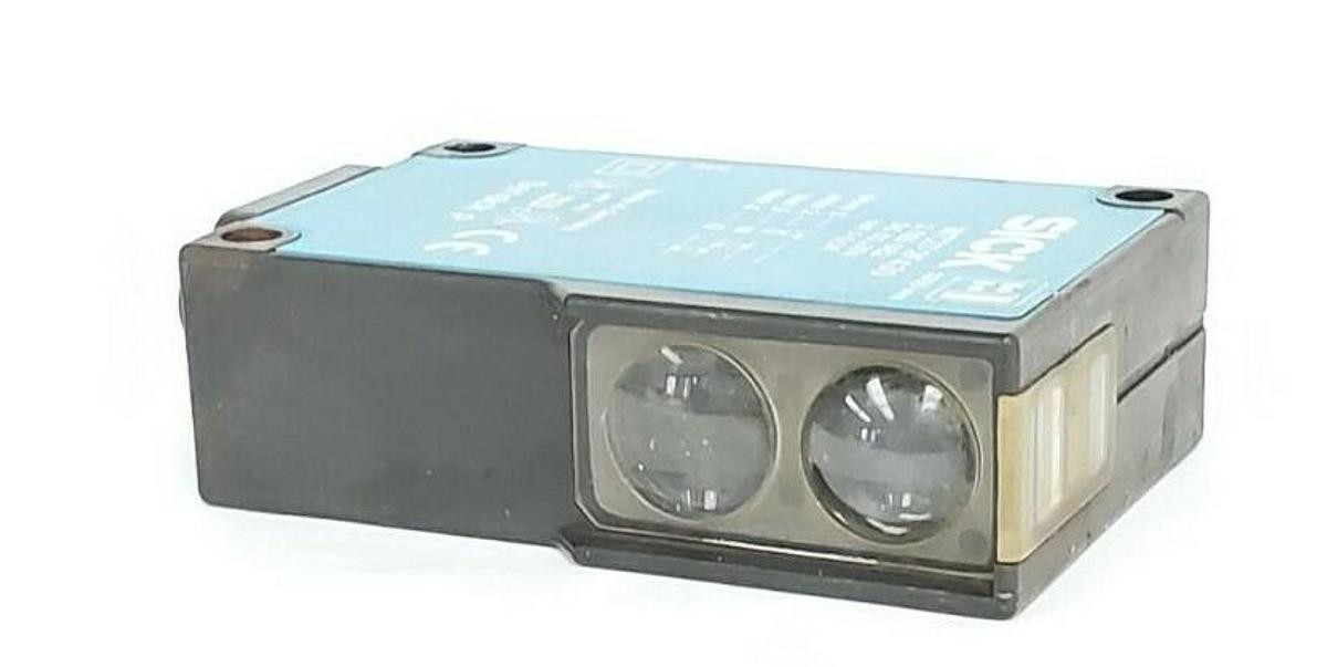 Used SICK WT27-2F430 PHOTOELECTRIC PROXIMITY SENSOR 1015082, DC...30V