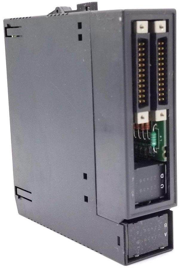 Used GE FANUC IC693MDL655E INPUT MODULE 32PT, 24 VDC POS/NEG FAST MISSING COVER