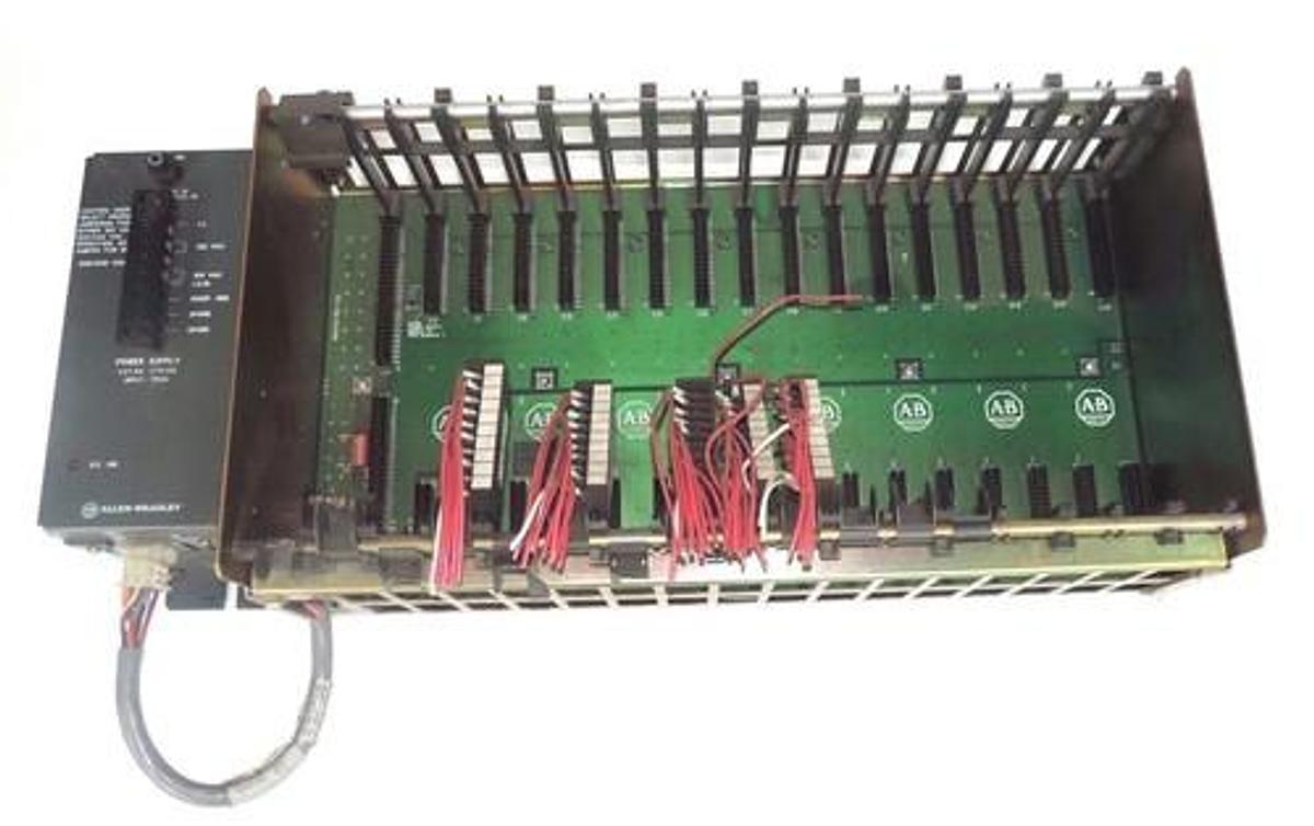 Used ALLEN BRADLEY 1771-A4B 16 SLOT I/O CHASSIS W/ 1771-P2 POWER SUPPLY
