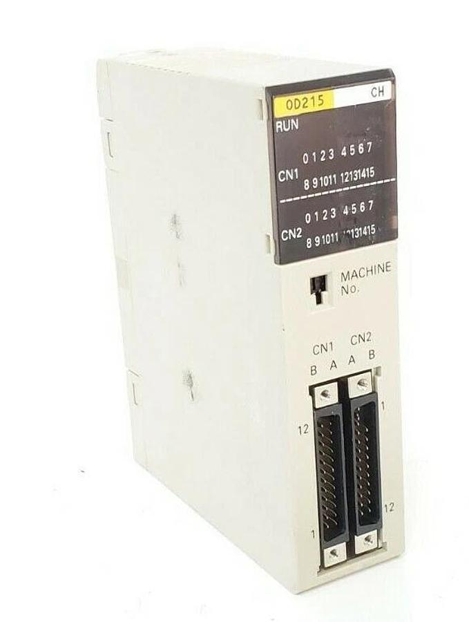 Used OMRON C200H-0D215 OUTPUT UNIT C200H0D215, 24VDC