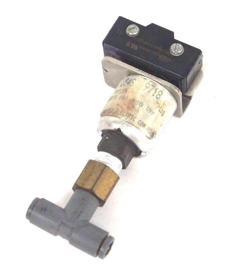 Used UNITED ELECTRIC J54S 9718 PRESSURE SWITCH E/R 15A 480 VAC L103 15A125 J54S9718