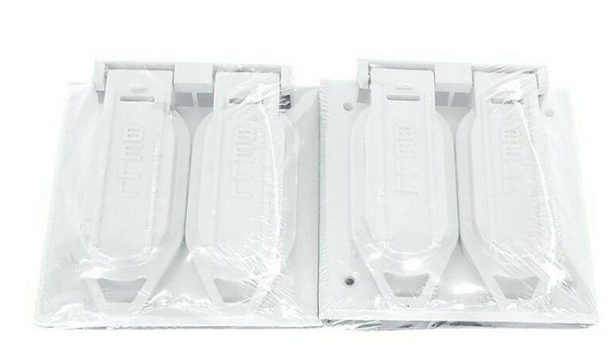 Used LOT OF 2 NEW BELL OUTDOORS 5148-0 TWO-GANG DEVICE COVERS / DUPLEX RECEPTACLES