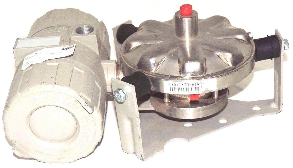 Used BAILEY BC12611350 DIFF PRESSURE TRANSMITTER 6"H2O W/ 25710006IWG TRANSDUCER 9/39