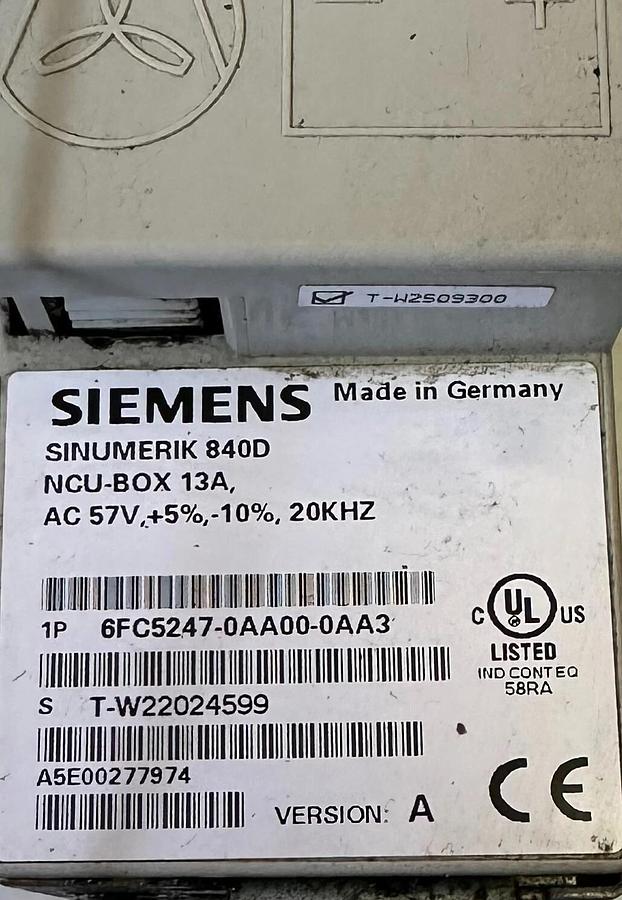 Used SIEMENS 6FC5247-0AA00-0AA3 / 6FC52470AA000AA3 SINUMERIK 840D HOUSING NCU-BOX 13A